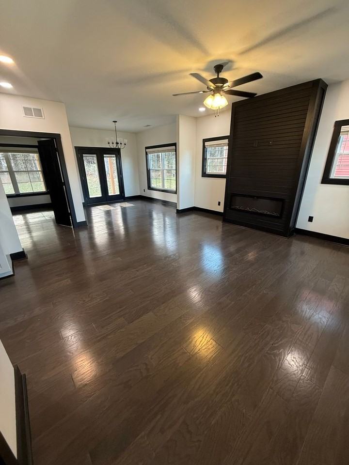 2721 Cedrus Ave - Photo 2 of 25