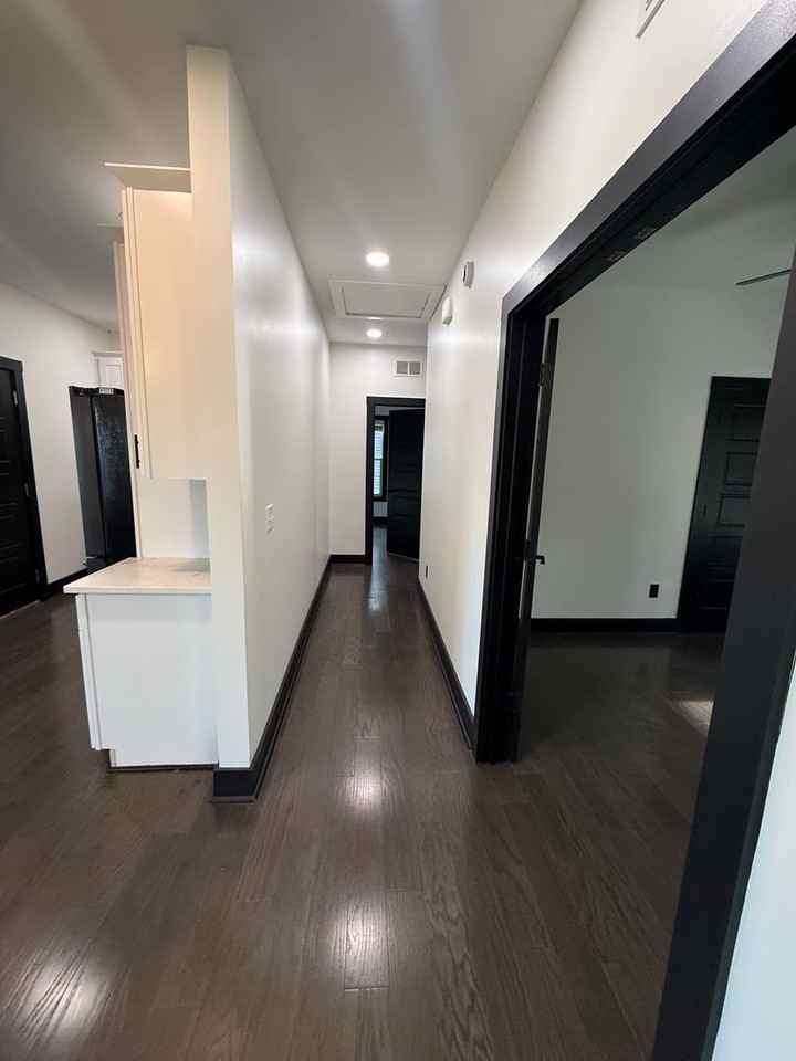 2721 Cedrus Ave - Photo 5 of 25