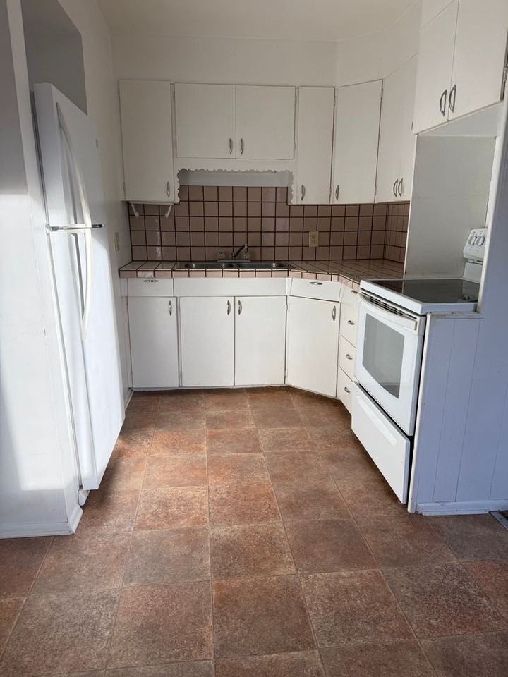 230 E. Montezuma Ave - Photo 6 of 20