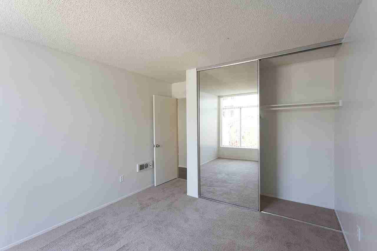 4841 Parks Ave - Photo 7 of 10