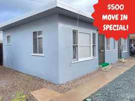 featured image of 4033 Menlo Ave