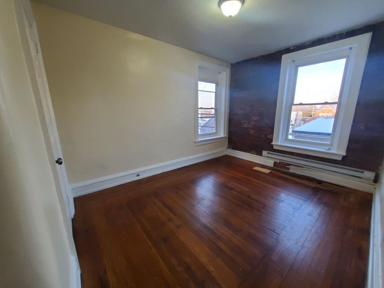 1145 W Linden St - Photo 6 of 14