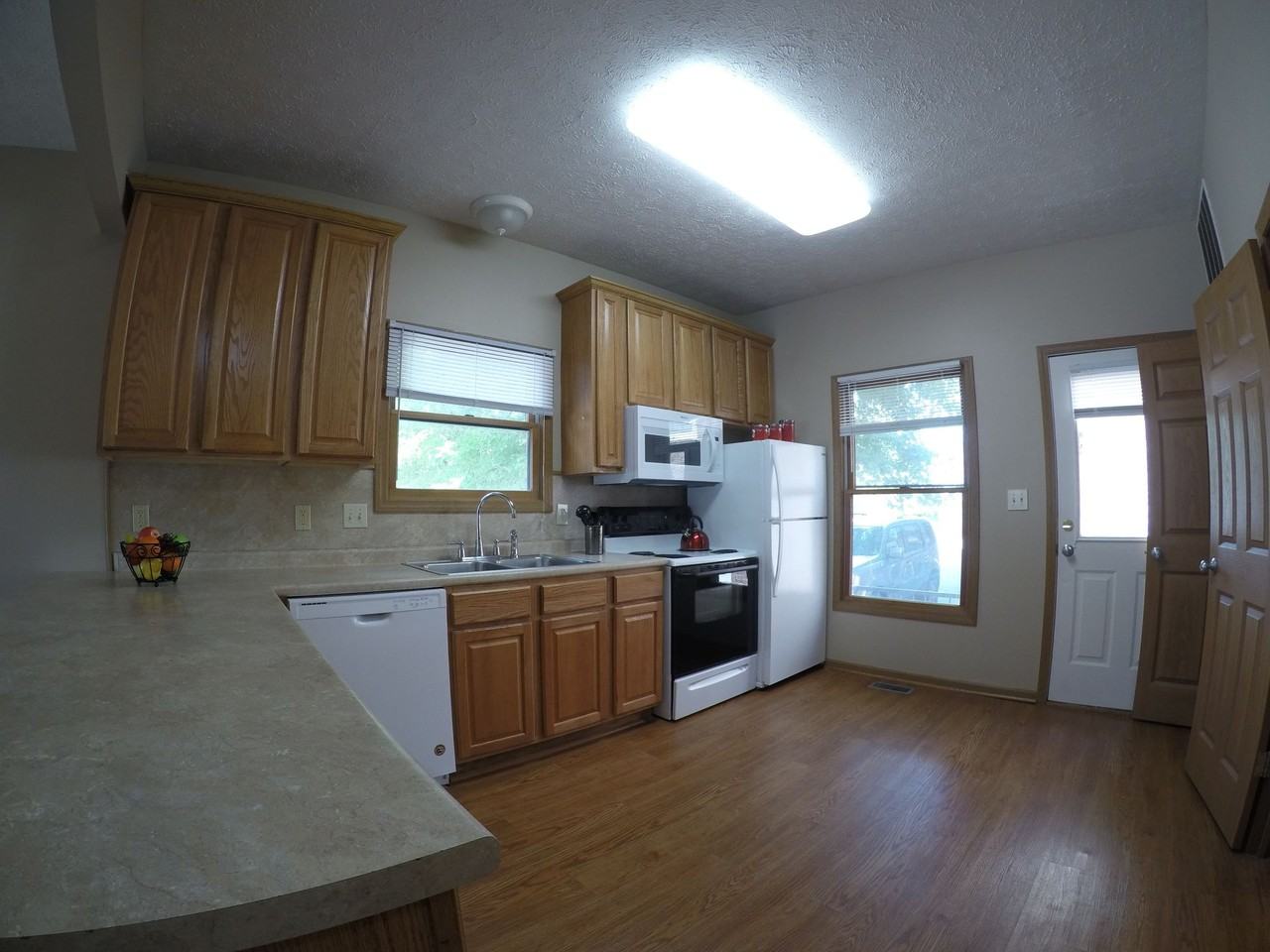 302-310 N Chauncey Ave. - Photo 5 of 16