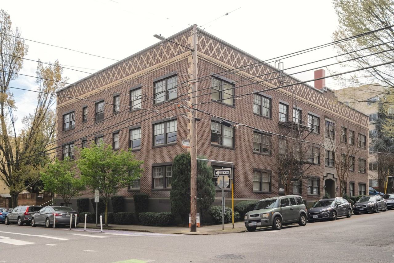 ELIZABETH APARTMENTS (ELIZ01) - Photo 2 of 42