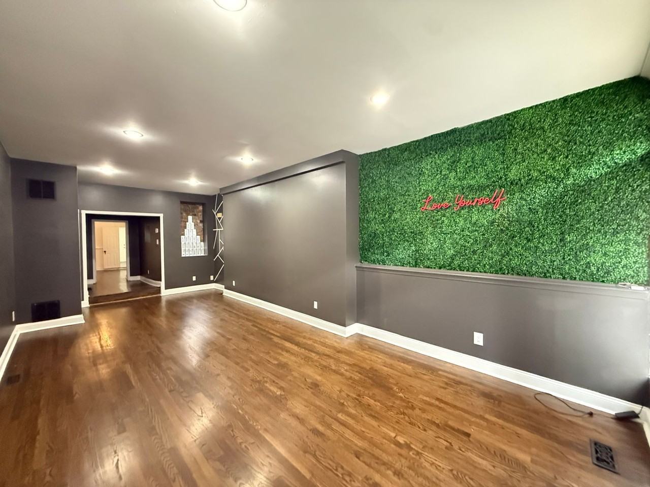 1427 S Hanover St #1 - Photo 5 of 15