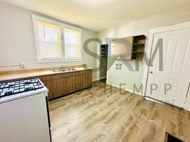 featured image of 725 Iowa Ave