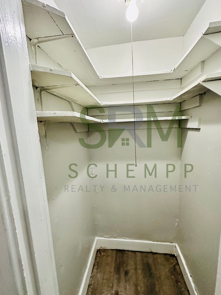 725 Iowa Ave - Photo 2 of 13