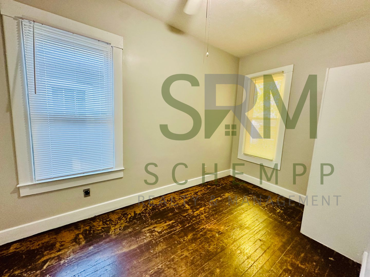 725 Iowa Ave - Photo 6 of 13