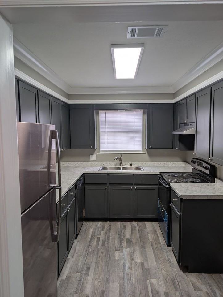 Aspen Grove Apartments - Photo 6 of 11