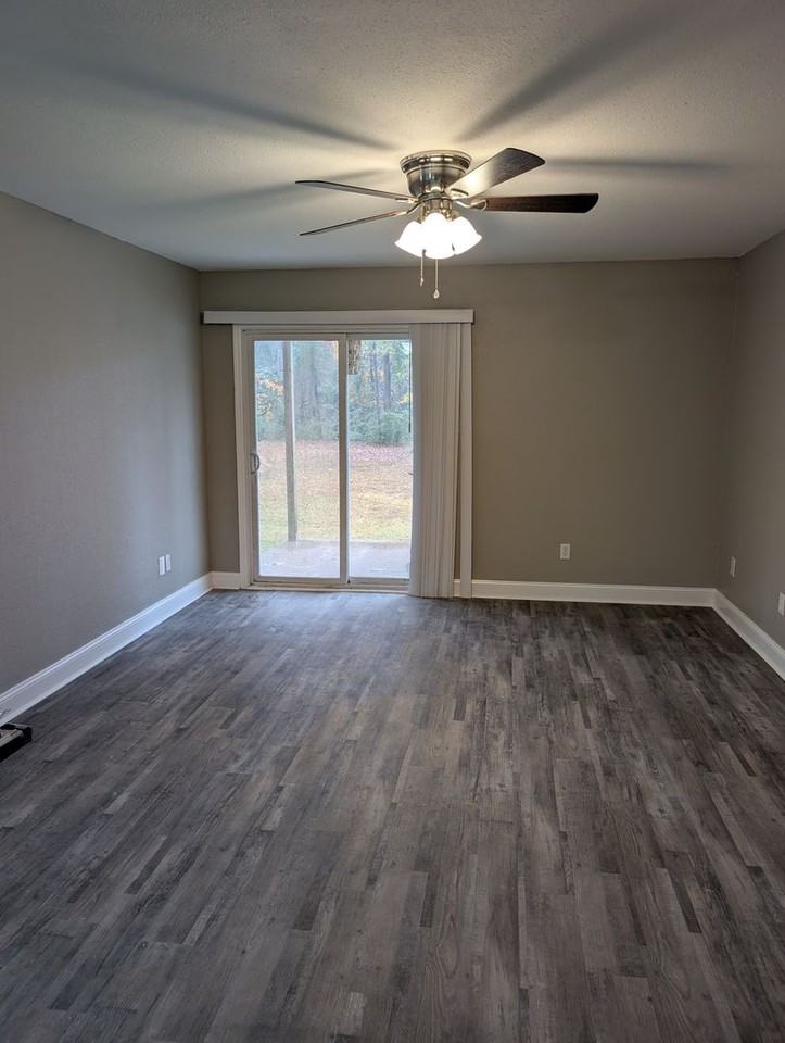 Aspen Grove Apartments - Photo 7 of 11