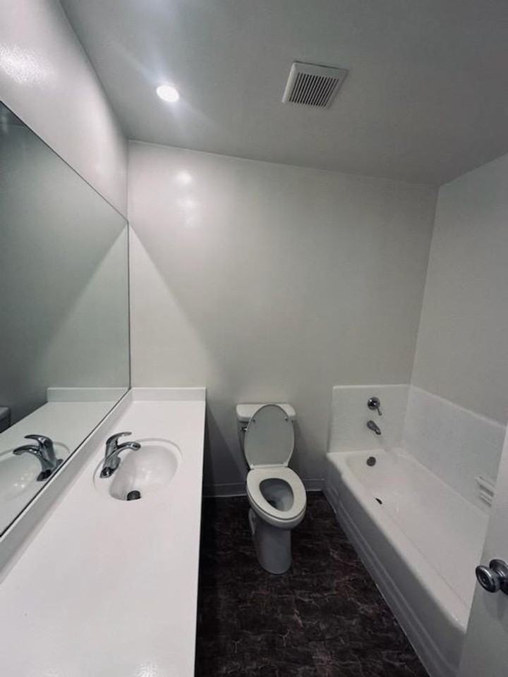 1432 N. Fairfax Ave - Photo 5 of 13