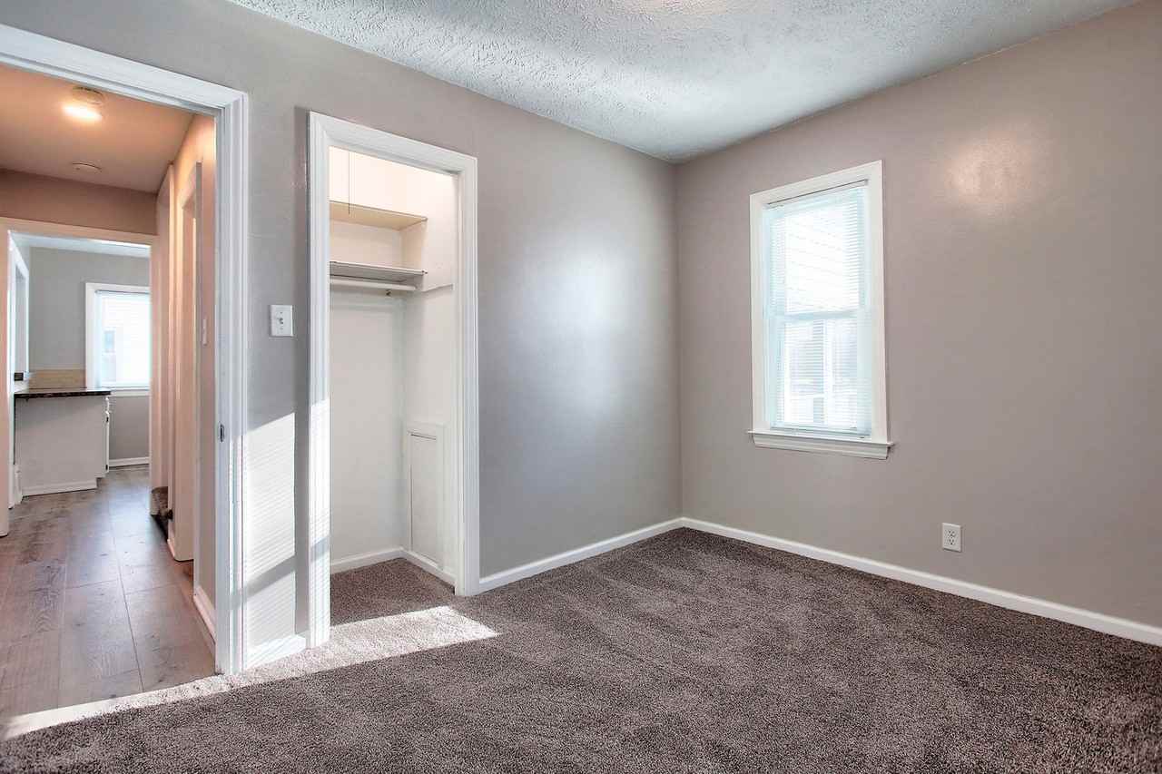 96 Vanderveen Ave - Photo 7 of 27