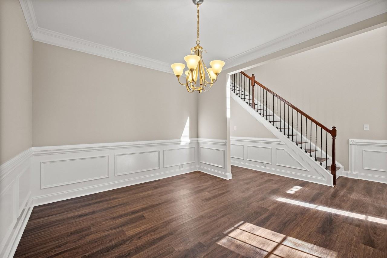 9230 Inverness Bay Rd - Photo 4 of 37