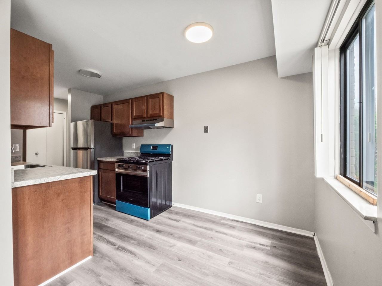 Glenwood Apartments - Photo 7 of 26