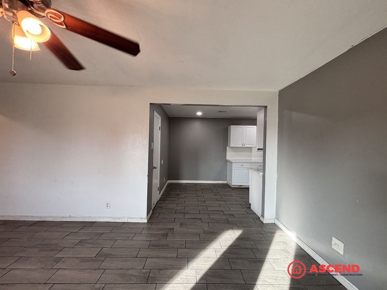 5000 Monterey St - Photo 5 of 11