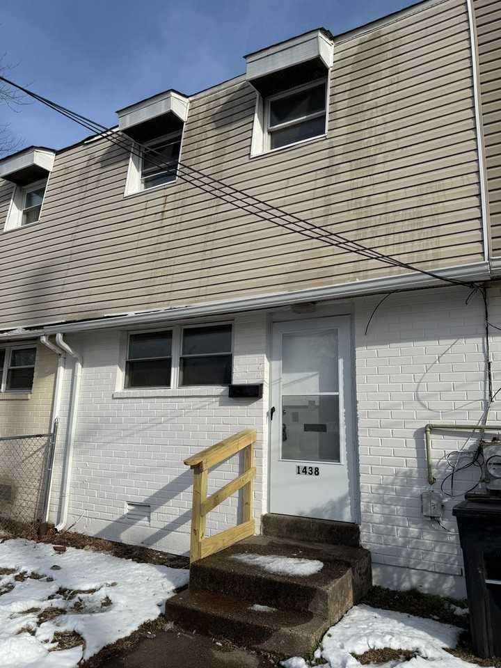 1438 S 8th St - Photo 2 of 17