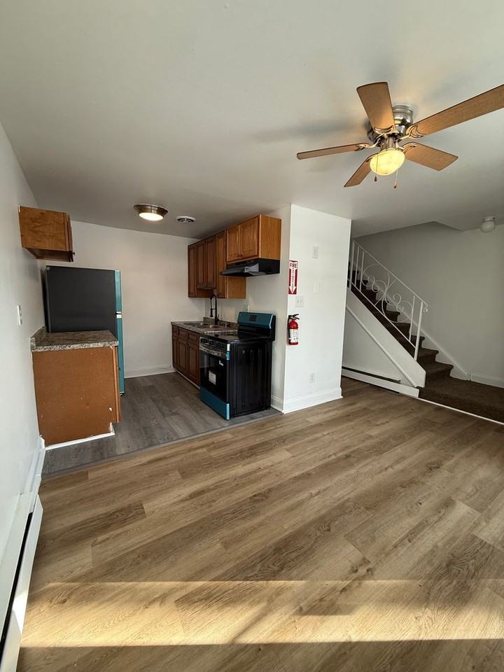 1438 S 8th St - Photo 5 of 17