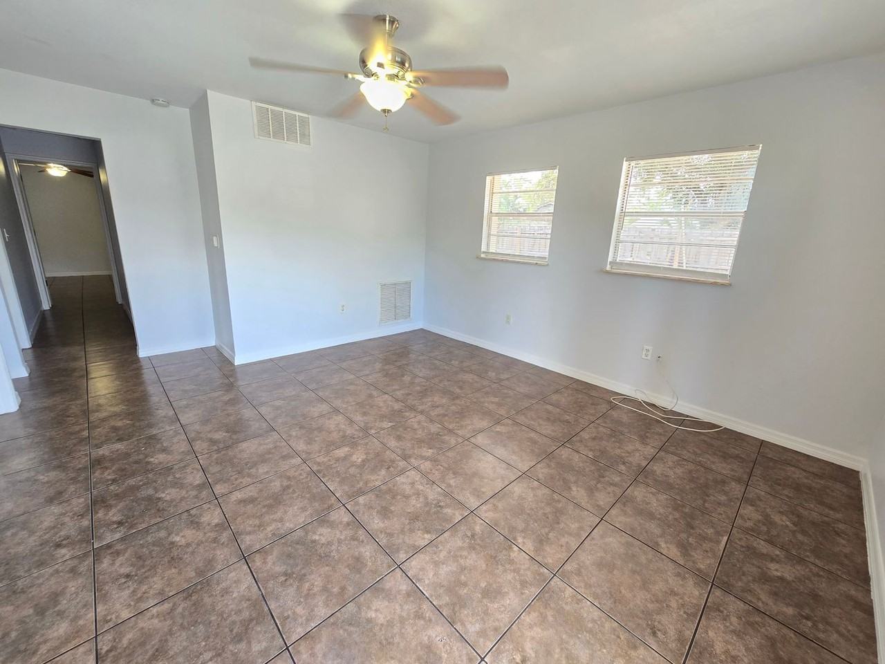 2147 Dodge Ave - Photo 3 of 17