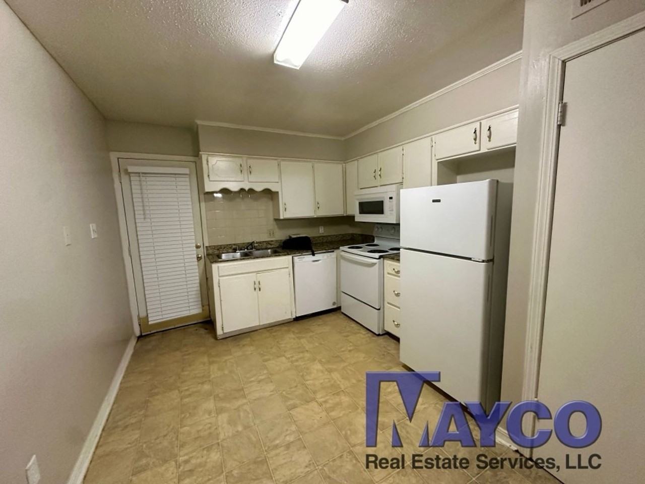 1680 N Forty Loop - Photo 2 of 5