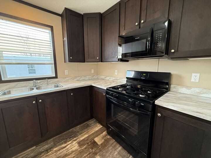 71505 Saint Howard Ct #393 - Photo 6 of 29