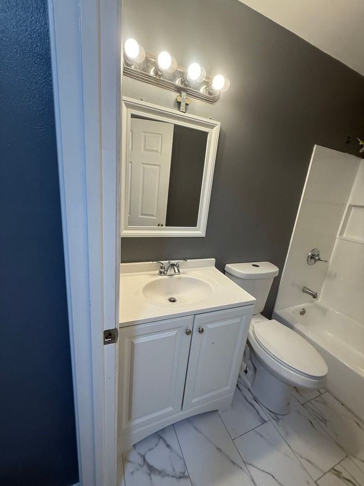 Station Hills Apartments - Photo 7 of 7