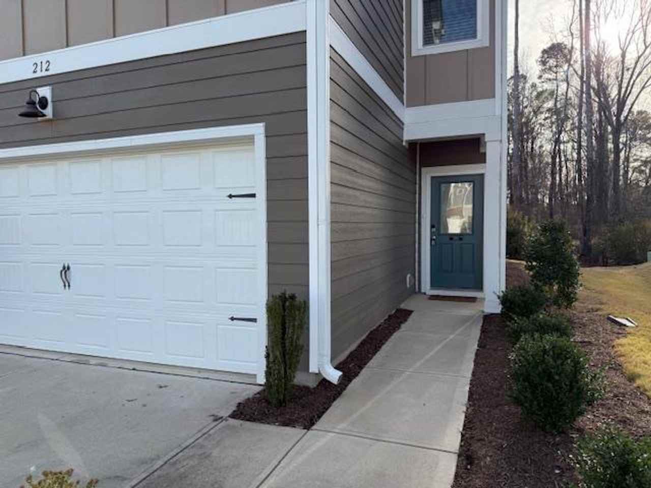 212 Brook Farm Ln - Photo 2 of 25