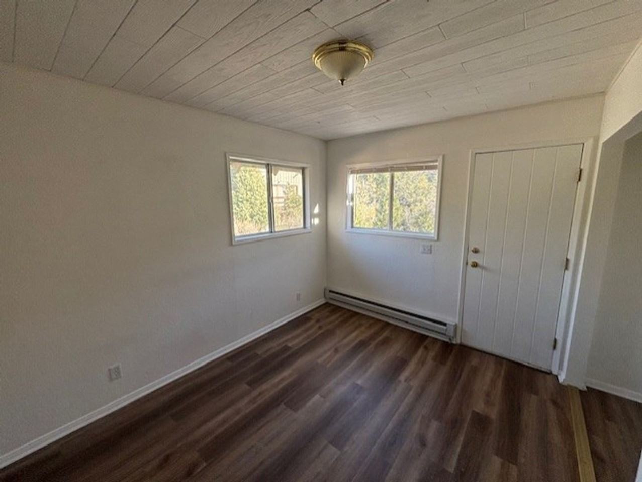 PMC033- 2028 LINDEN DR - Photo 7 of 19