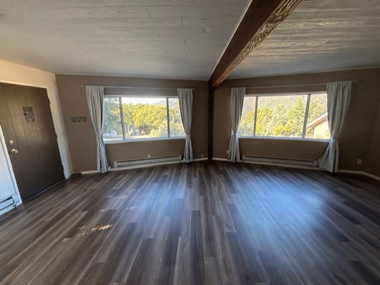 PMC033- 2028 LINDEN DR - Photo 6 of 19