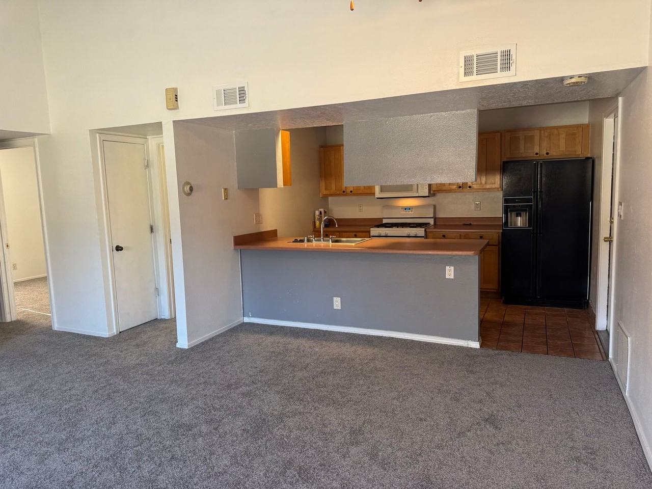 7232 Canary Ln Ne - Photo 3 of 19