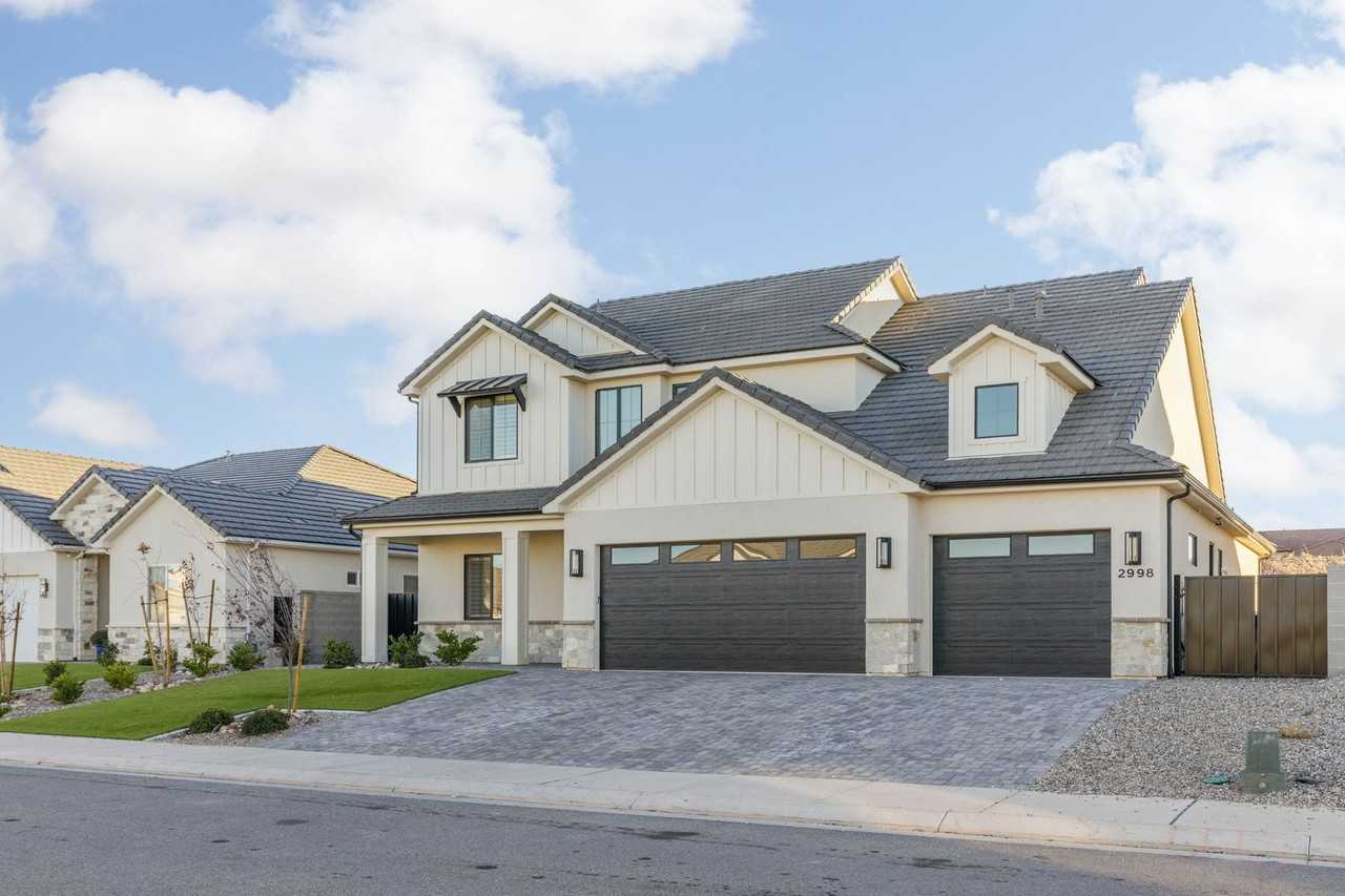 2998 E Alderann St - Photo 2 of 48