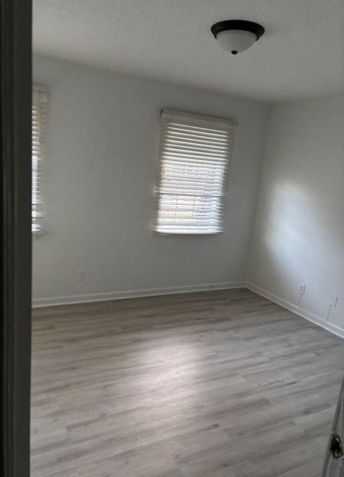 5823 Hunting Ridge Ln #C - Photo 5 of 8