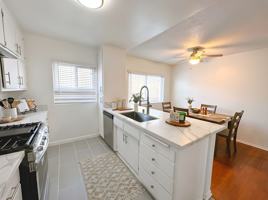 featured image of 445 E Magnolia Blvd