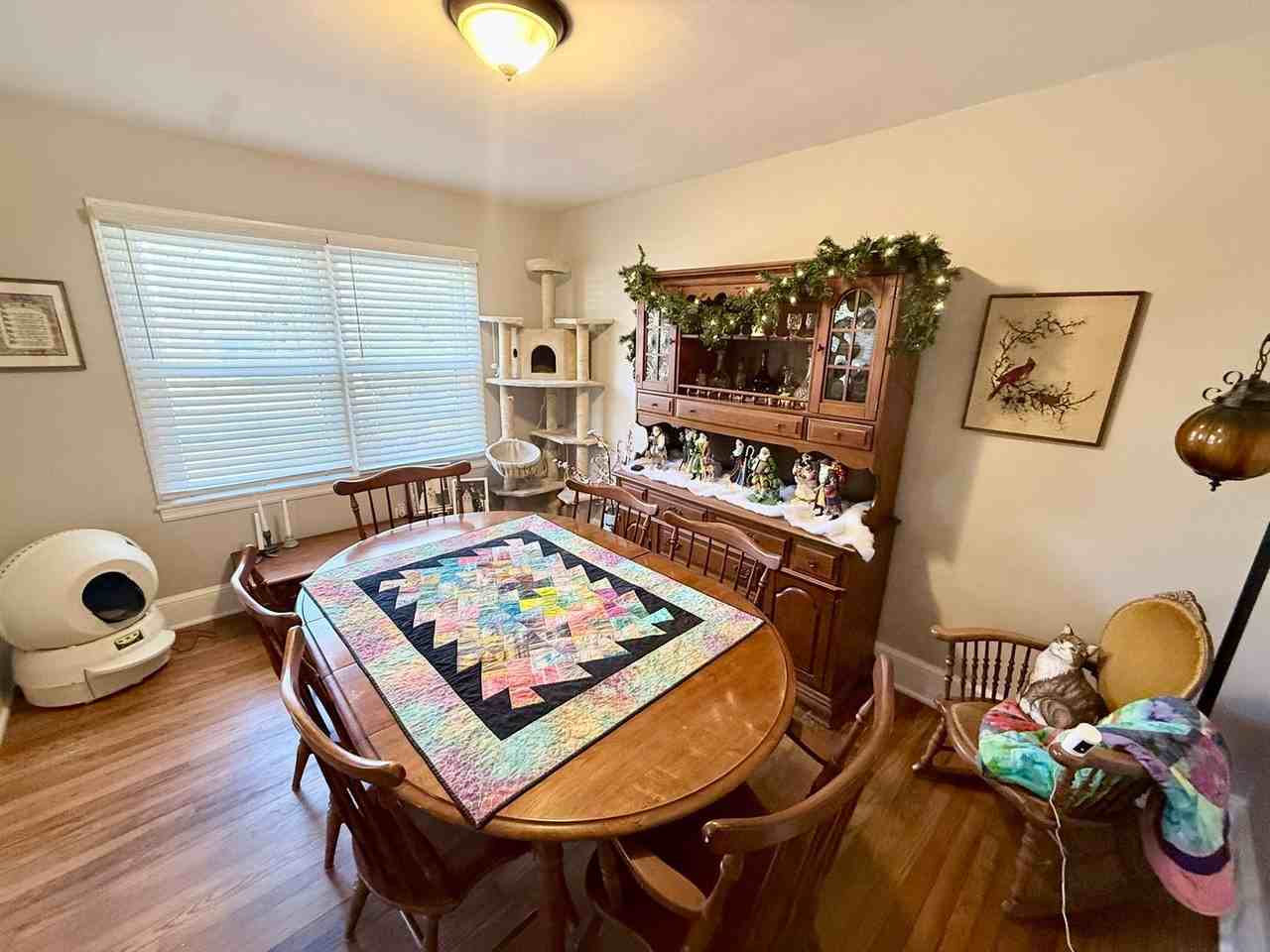 100 Lakeshore Dr - Photo 4 of 14