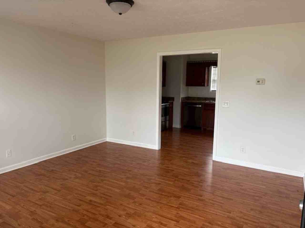 122 Stonefield Cir - Photo 3 of 15