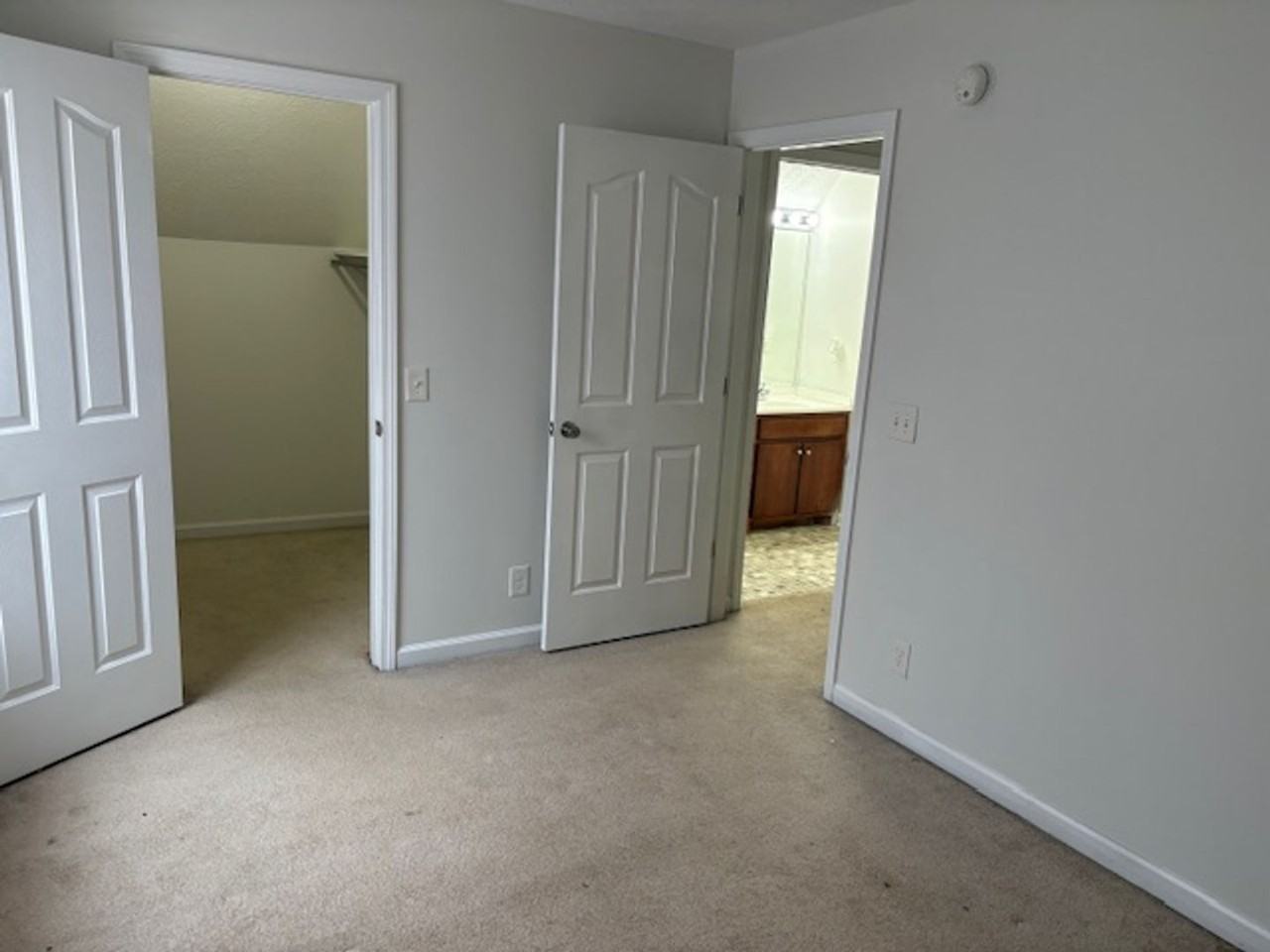 122 Stonefield Cir - Photo 7 of 15