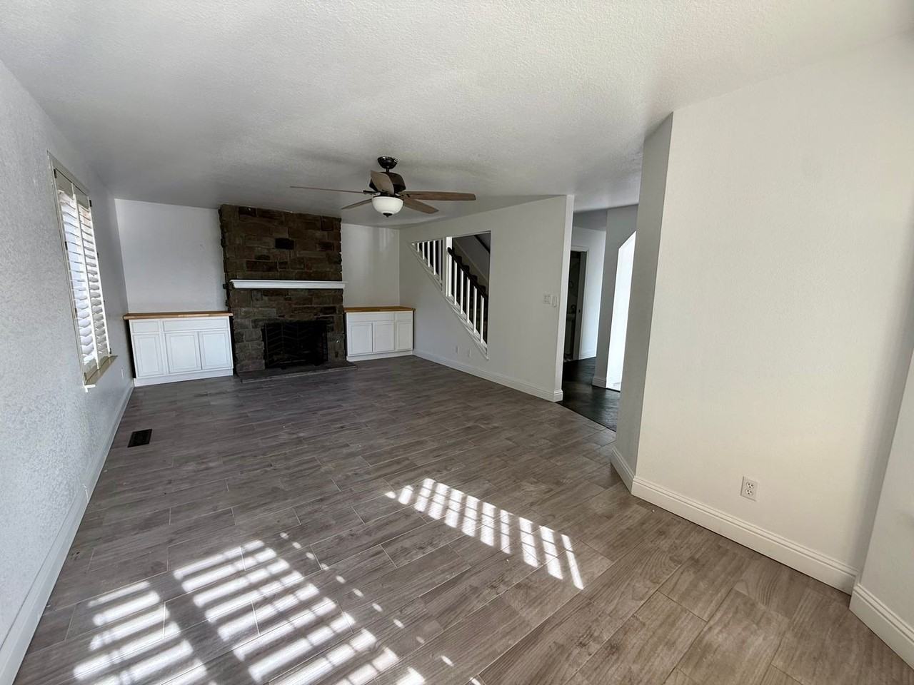 1646 Golddust Dr - Photo 3 of 24