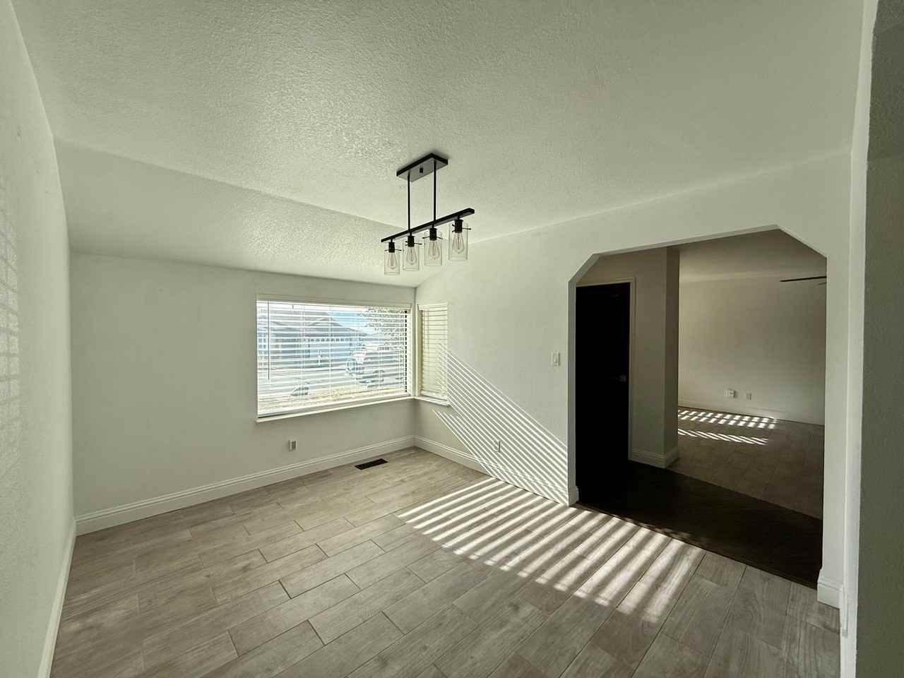 1646 Golddust Dr - Photo 5 of 24