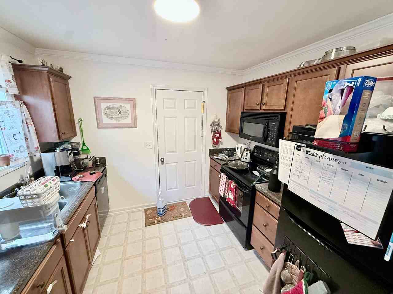 185 Tall Pine Ln - Photo 4 of 13