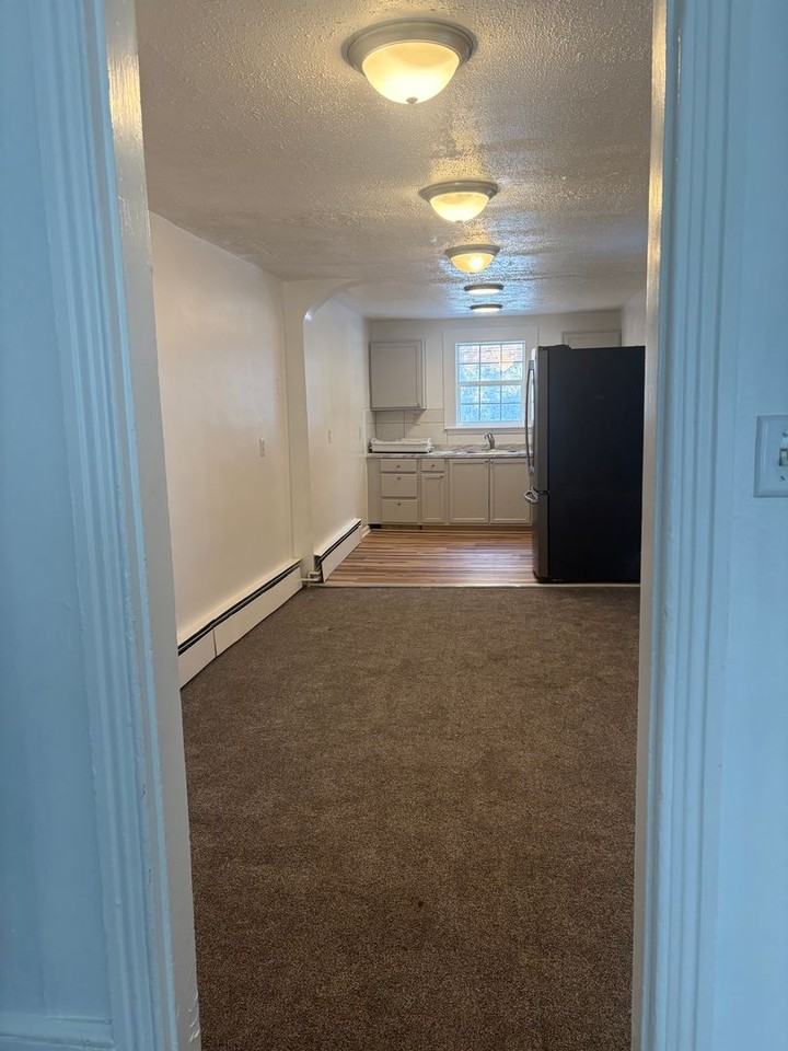 227 Park Pl - Photo 5 of 17