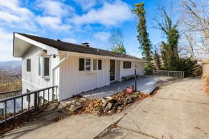 featured image of 200 Bent Tree Rd