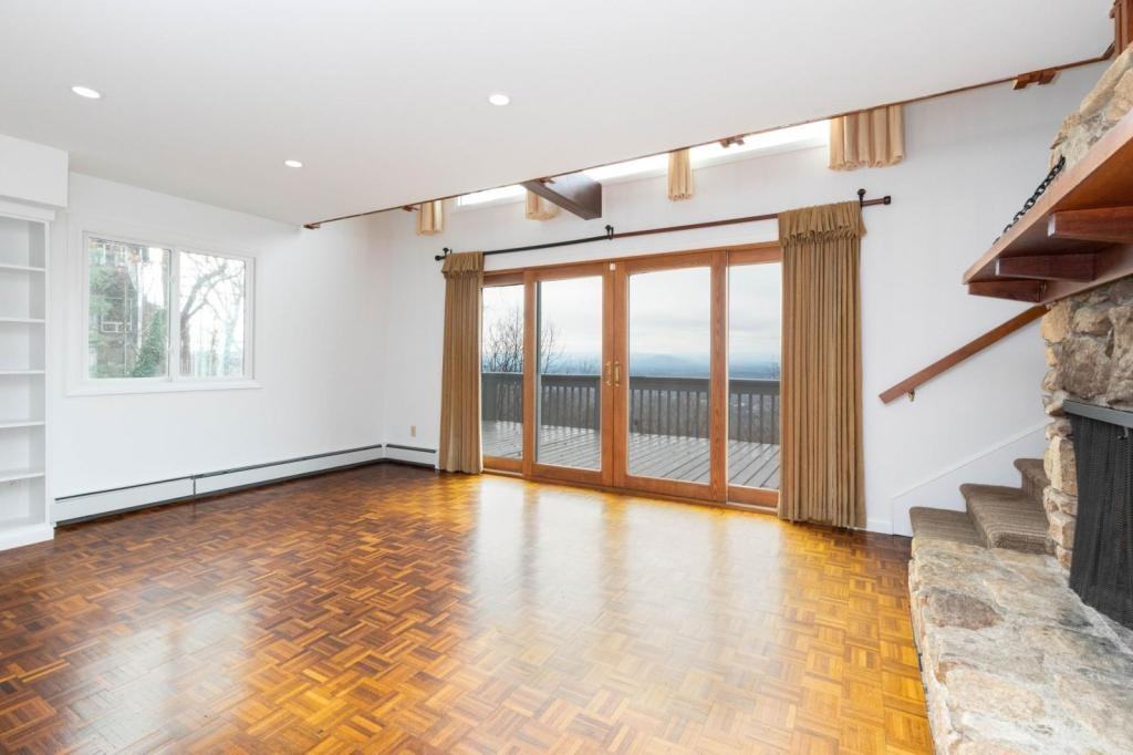 200 Bent Tree Rd - Photo 7 of 25