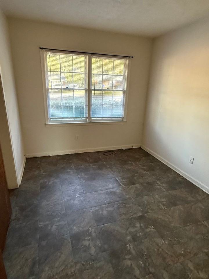 2921 Doyle Ave - Photo 4 of 8