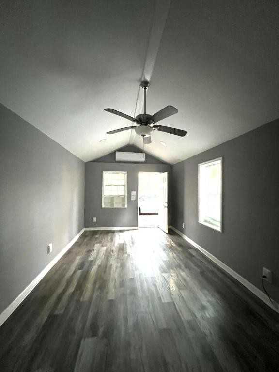 135 Honeysuckle Ln - Photo 4 of 8