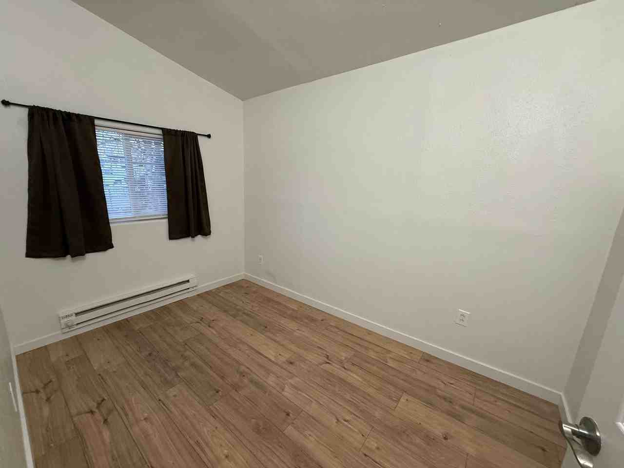 1337 Hyder St - Photo 6 of 12