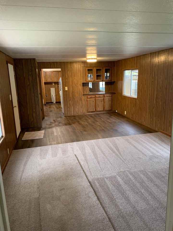 956 7th St - Photo 2 of 17