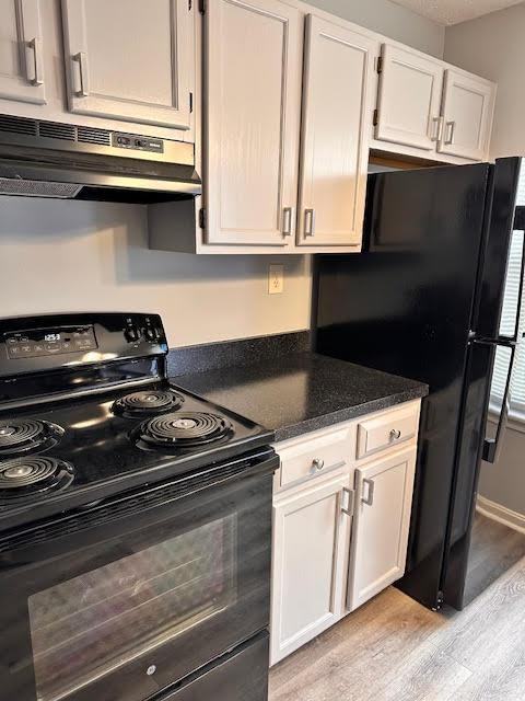 619 Iowa Ave - Photo 4 of 24