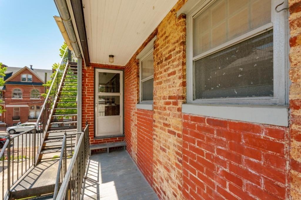 123 W Church St - Photo 2 of 17