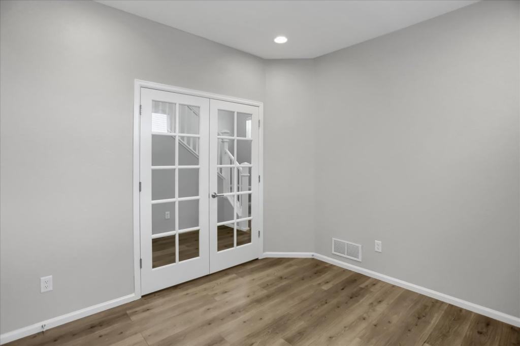 18932 High Point Blvd - Photo 2 of 19