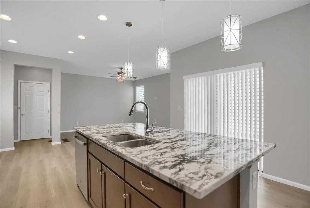 18932 High Point Blvd - Photo 6 of 19