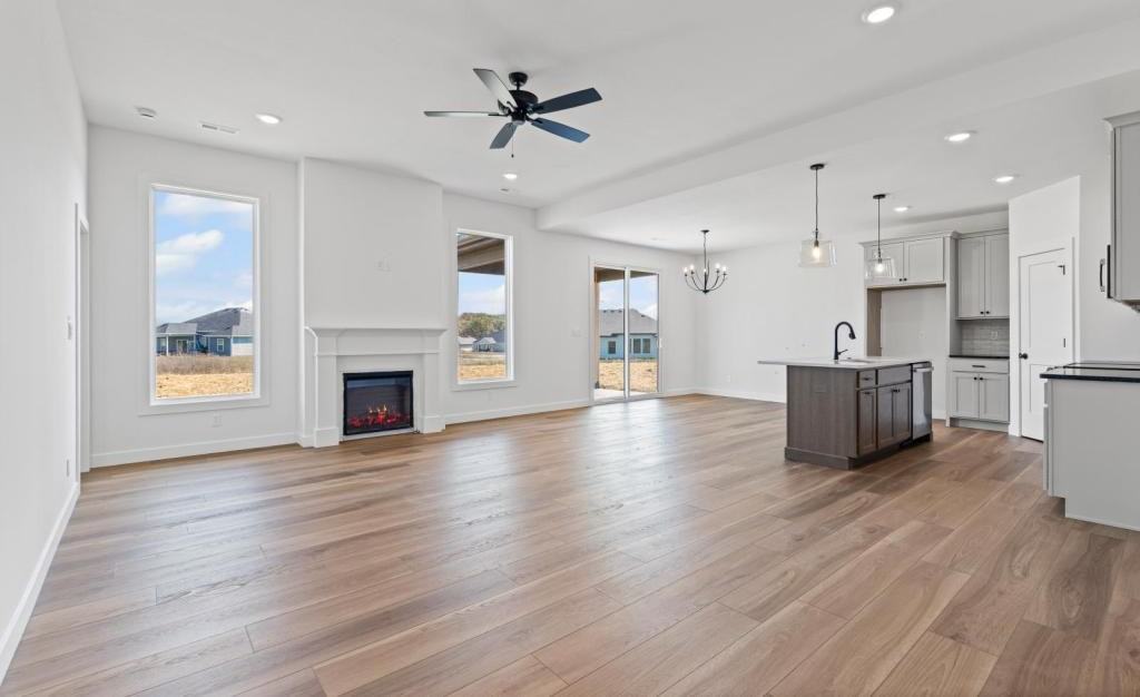 Stone Mountain Pkwy - Photo 3 of 22